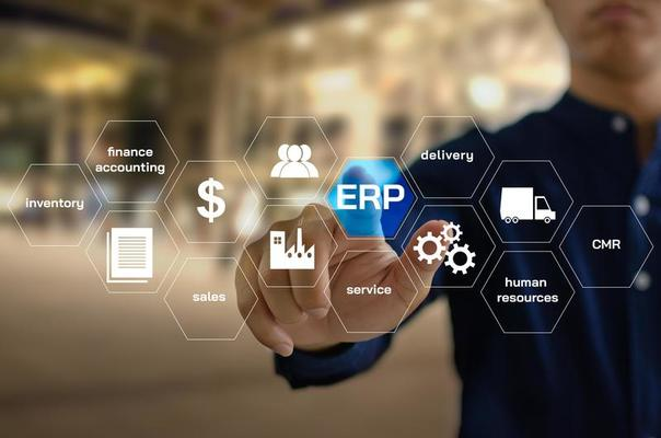 كيف يُحسّن TAB-ERP الكفاءة في قطاع المقاولات؟